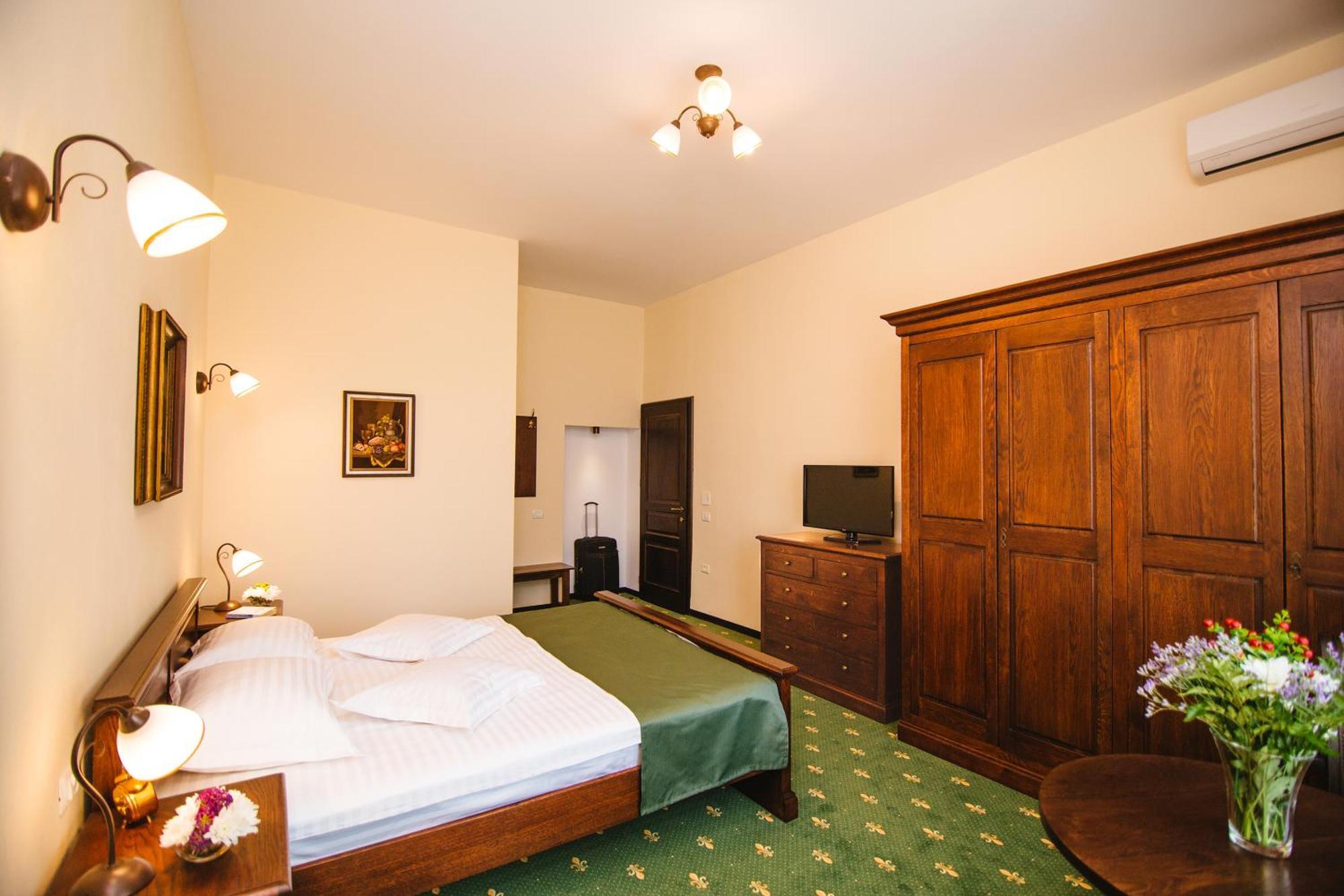 Karlhof Hotel Sebeş Quarto foto